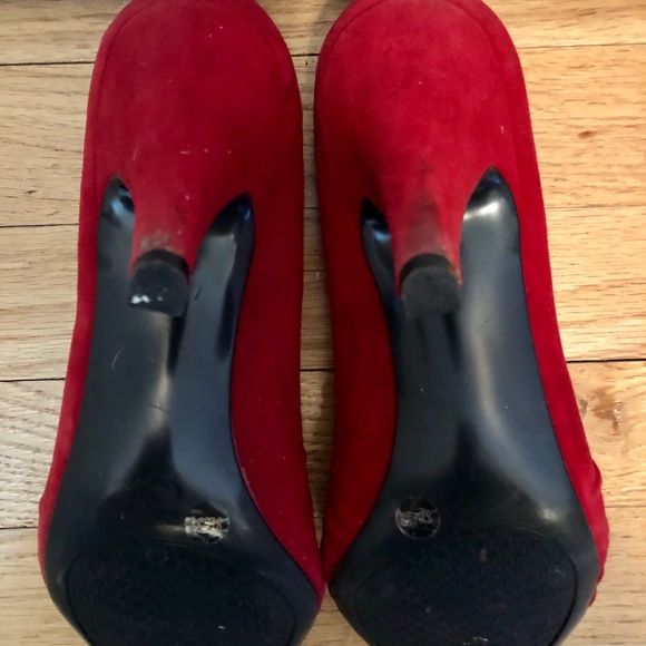 Jessica Simpson Red Suede Pumps - Picture 5 of 5